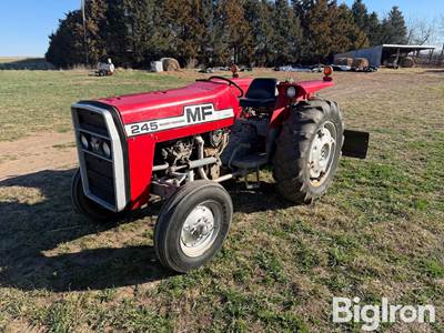 1978 Massey Ferguson 245 2WD Tractor