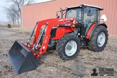 2016 Massey Ferguson 4708 MFWD Tractor w/Loader