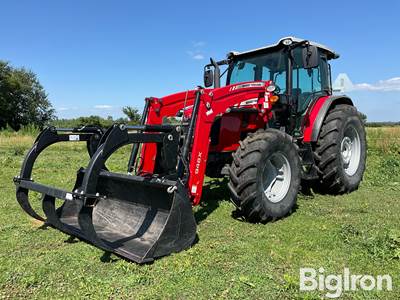 2019 Massey Ferguson 5711 MFWD Tractor w/946X Loader & Grapple