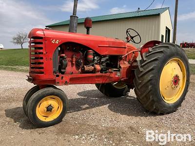 1949 Massey Harris 44 2WD Tractor