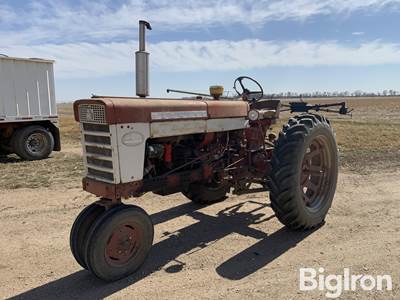 1960 McCormick Farmall 460 2WD Tractor