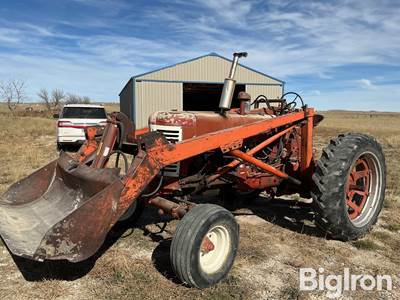 McCormick Farmall 2WD Tractor w/Loader & Bucket
