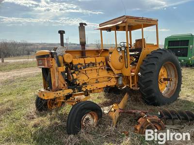 Minneapolis-Moline 4250-6 2WD Tractor