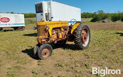 1948 Minneapolis-Moline UTU 2WD Tractor
