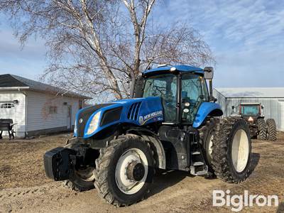 New Holland T-8 275 MFWD Tractor