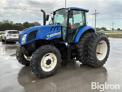 2019 New Holland T56.110 MFWD Tractor