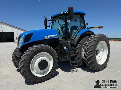 2013 New Holland T7.250 MFWD Tractor