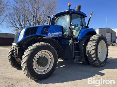 2014 New Holland T8.275 MFWD Tractor