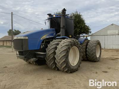 2010 New Holland T9030 4WD Tractor
