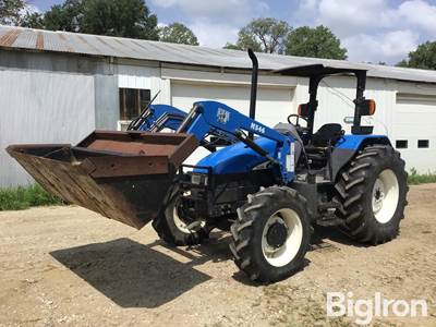 New Holland TL100 MFWD Tractor