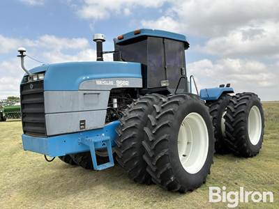 1997 New Holland Versatile 9682 4WD Tractor