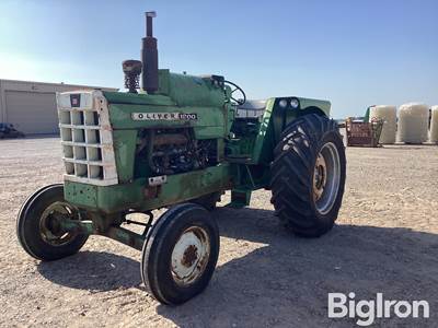 1962 Oliver 1800 Series B 2WD Tractor
