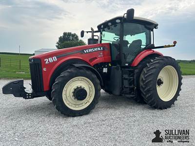 Versatile 260 MFWD Tractor