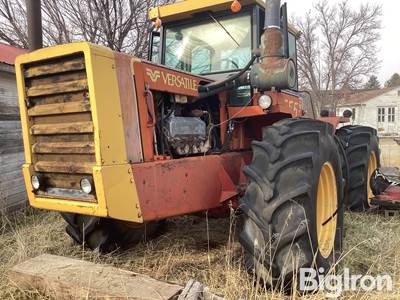 1982 Versatile 555 4WD Tractor for Parts