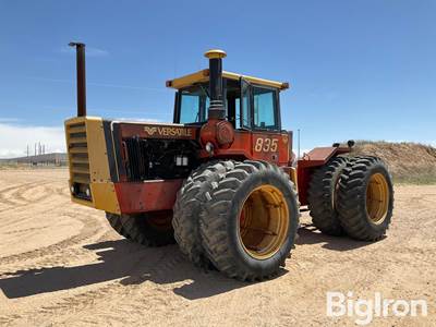 1981 Versatile 835 4WD Tractor