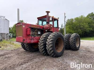 1975 Versatile 850 4WD Tractor