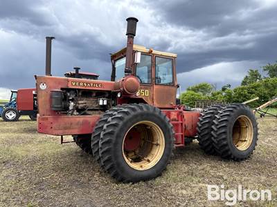 1975 Versatile 850 4WD Tractor