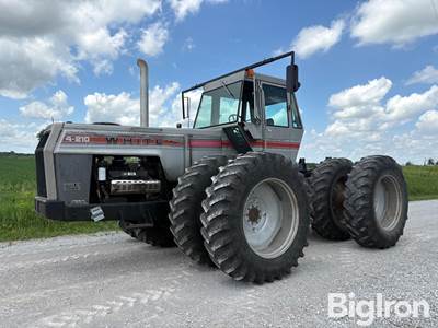 1981 White 4-210 4WD Tractor