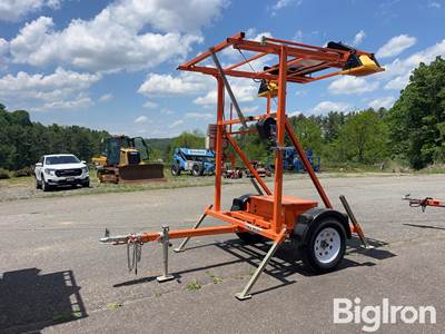 2023 Wanco Traffic Control Trailered Trucks Entering Highway Sign