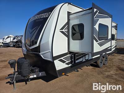 2022 Grand Design Momentum 21G T/A Toy Hauler Travel Trailer