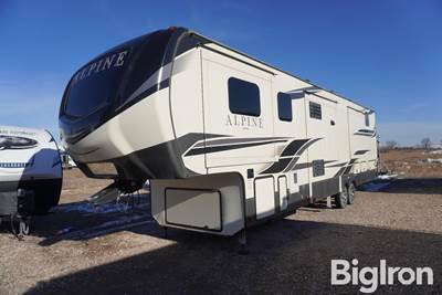 2020 Keystone Alpine 5th Wheel Camper w/5 Slides