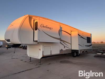 2009 Keystone Challenger 32 SAT 5th-Wheel Camper Trailer