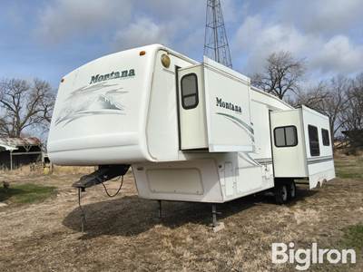 2001 Keystone Montana 3280RL T/A Travel Trailer