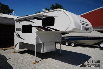 Run #261 - 2015 Lance 825 Slide in Truck Camper