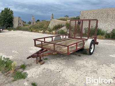 2002 PJ 10’ S/A Utility Trailer