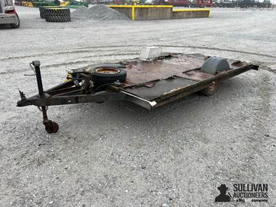 1970 Starcraft 10' S/A Flatbed Trailer