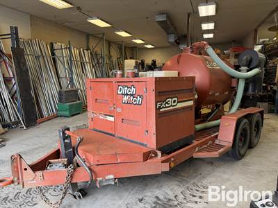 2009 DitchWitch FX30 500 Gal Vacuum