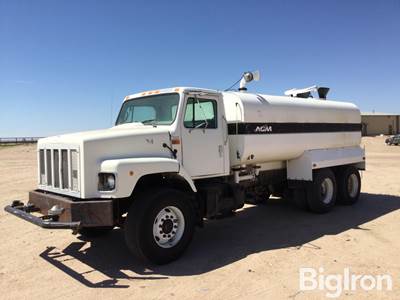2001 International 2654 6x4 T/A Water Truck