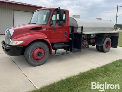 2007 International 4300 SBA S/A Water Truck