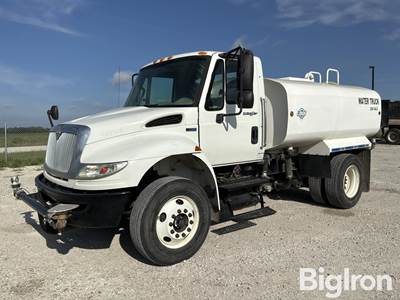 2012 International 4400 S/A Water Truck