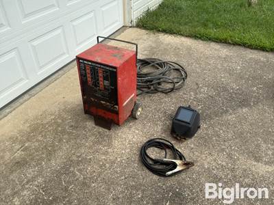 ARC Arc Welder w/Helmet & Cables