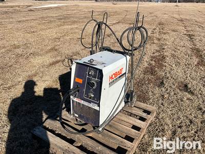 Hobart Beta Mig 250 Wire Feed Welder