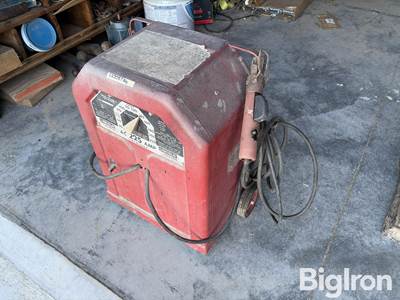 Lincoln 225 Amp AC Welder