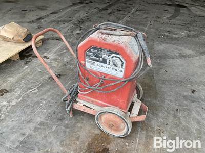 Lincoln A/C, D/C 225/125 Stick Welder