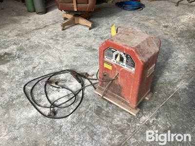 Lincoln Arc Welder AC 225 AMP