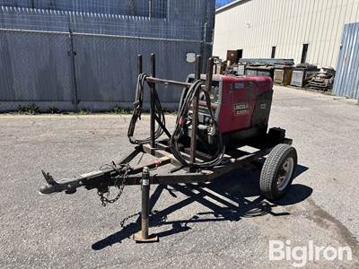 Lincoln Electric Ranger 305G Welder