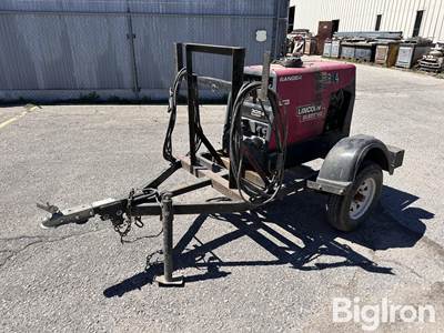 Lincoln Electric Ranger 305G Welder