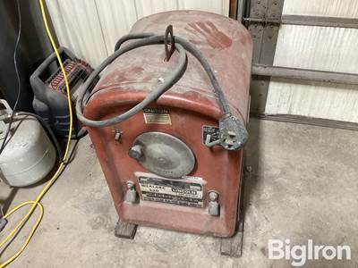 Lincoln IdealArc 250 AC Welder