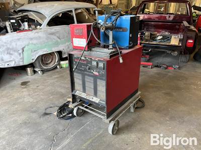 Lincoln IdealArc CV-400 Portable Arc Welding Source