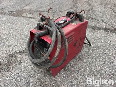 Lincoln Invertec V300-Pro Welder