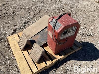 Lincoln AC/DC Arc Welder