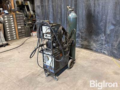 Miller CP-200 Portable MIG Welder w/Spool Gun