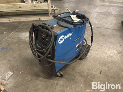 Miller Millermatic 252 MIG Welder