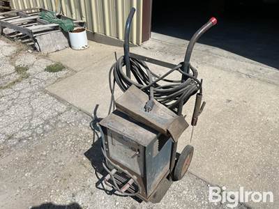 Miller Thunderbolt 225V AC ARC Welding Machine