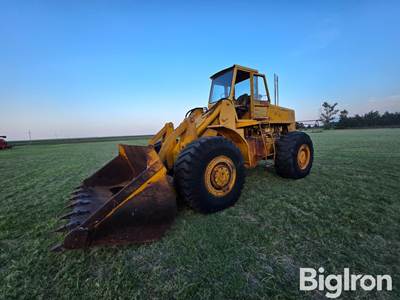 Allis-Chalmers 745 4x4 Wheel Loader