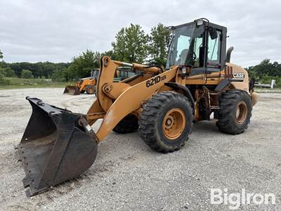 Case 621D Wheel Loader